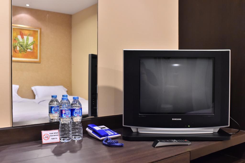 Take A Rest Hotel Bangkok Zimmer foto